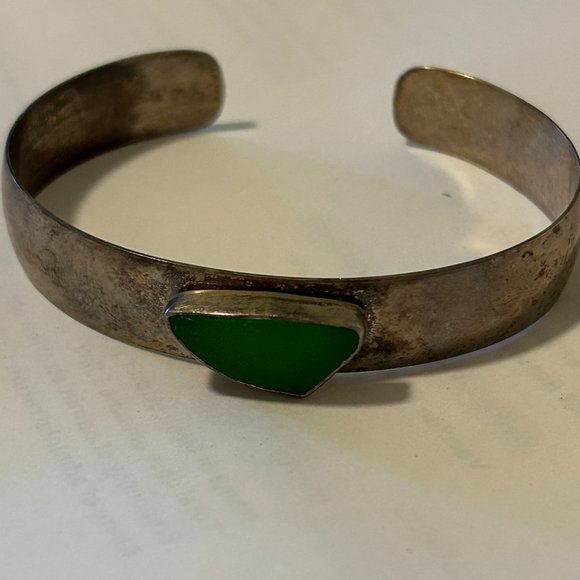 Jade and silver pendant necklace and bangle bracelet Set - Picture 6 of 9